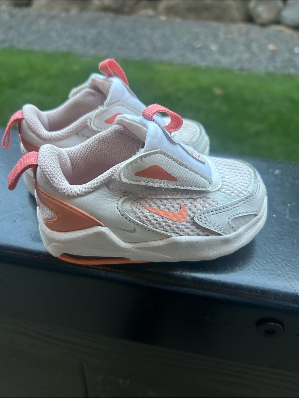 Baby Girl Nike Nova - Picture 3 of 4